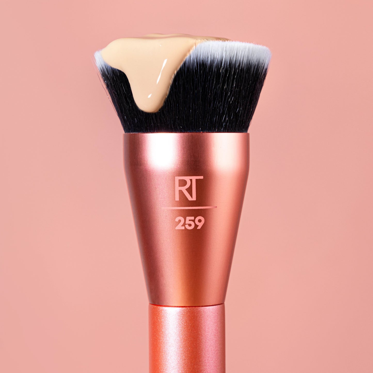 Real Techniques- Snatch + Sculpt Contour Brush