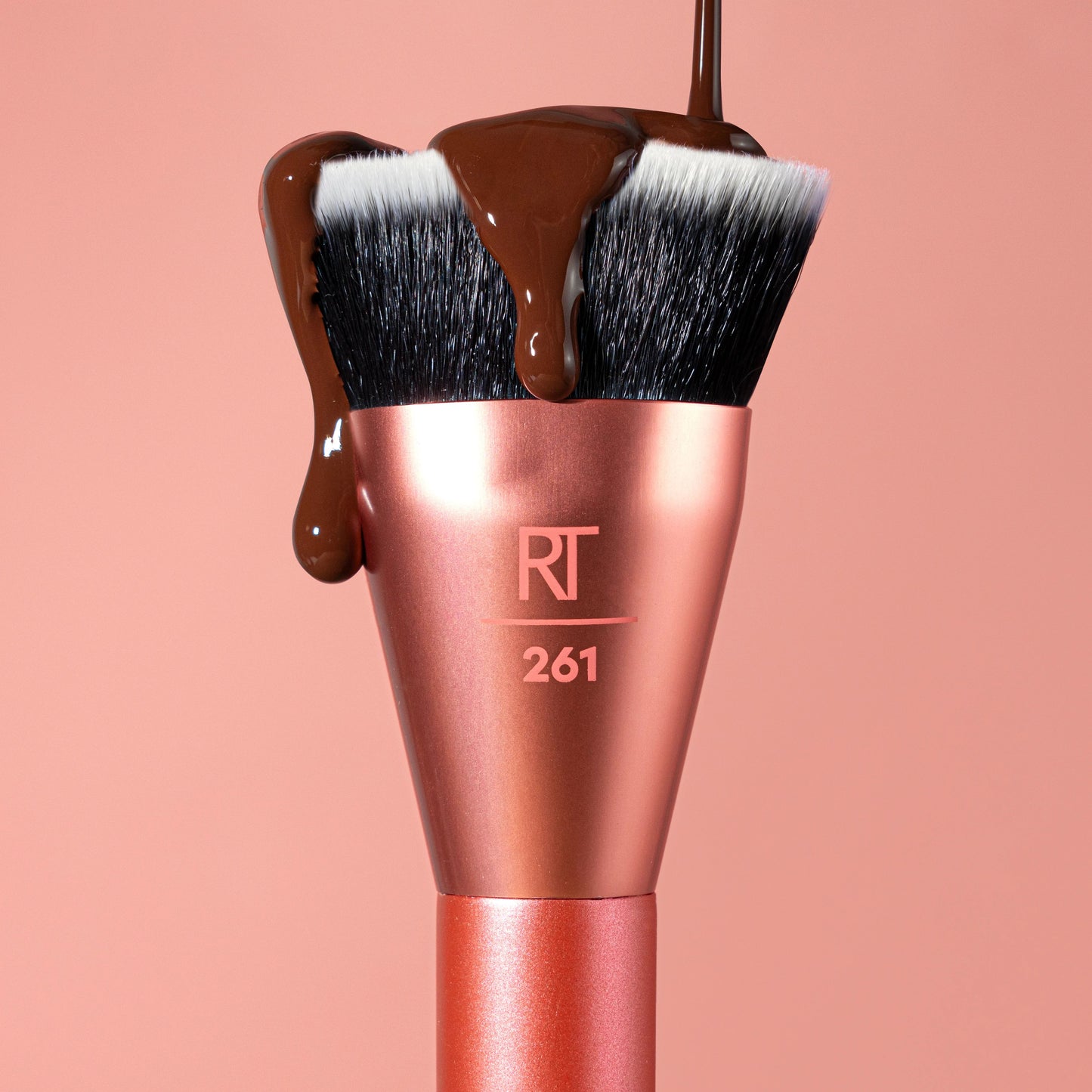Real Techniques- Snatch + Sculpt Contour Brush