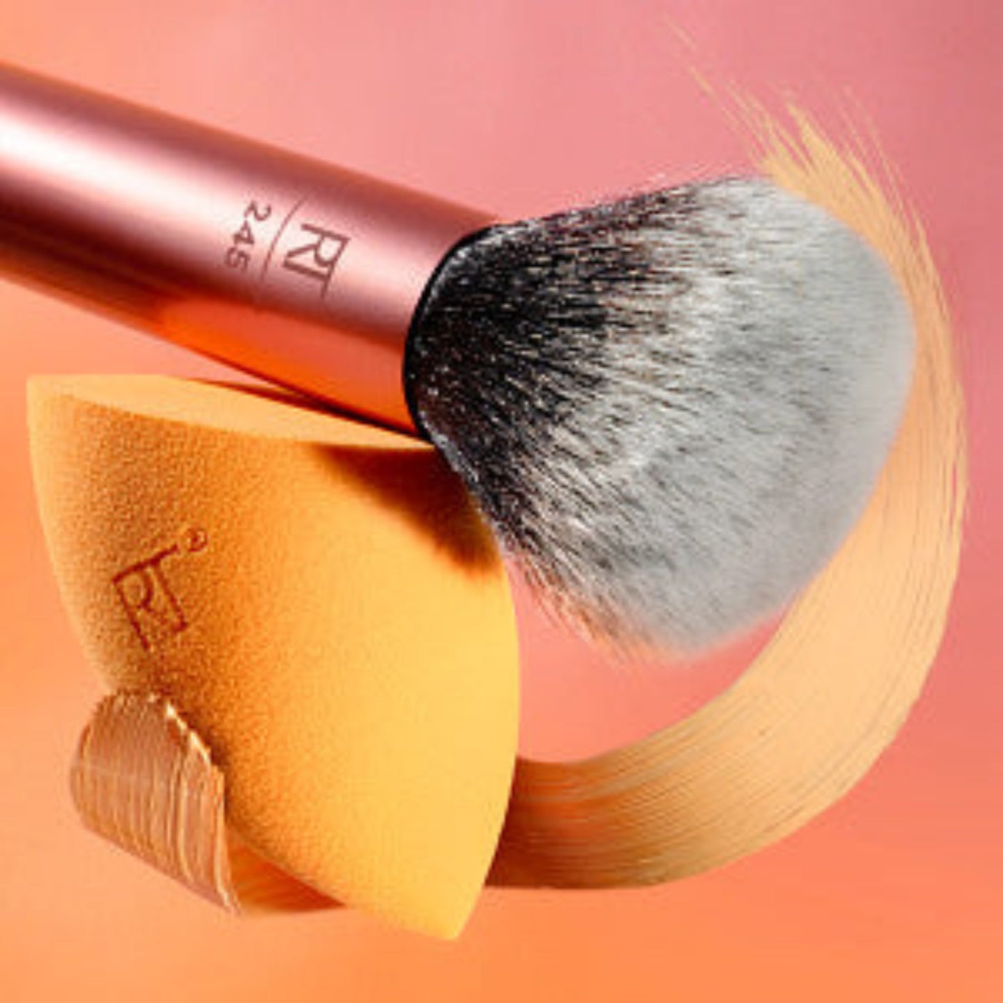 Real Techniques - Brush + sponge duo Everything Blending - OSUNBrush + spongeREAL TECHNIQUES