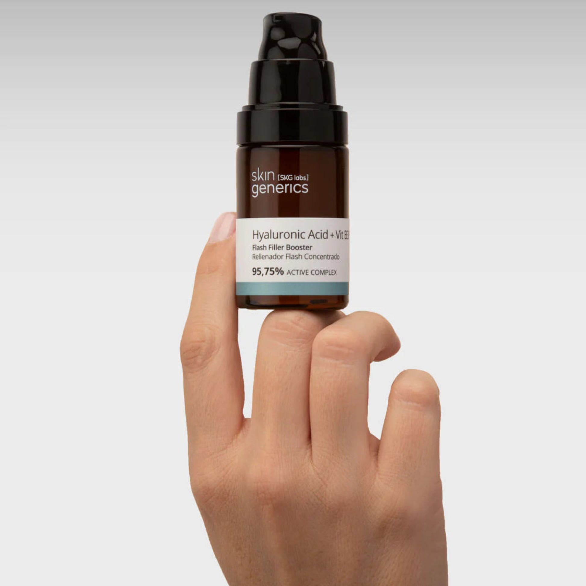 Sérum facial Skin Generics hidratante luminosidad
