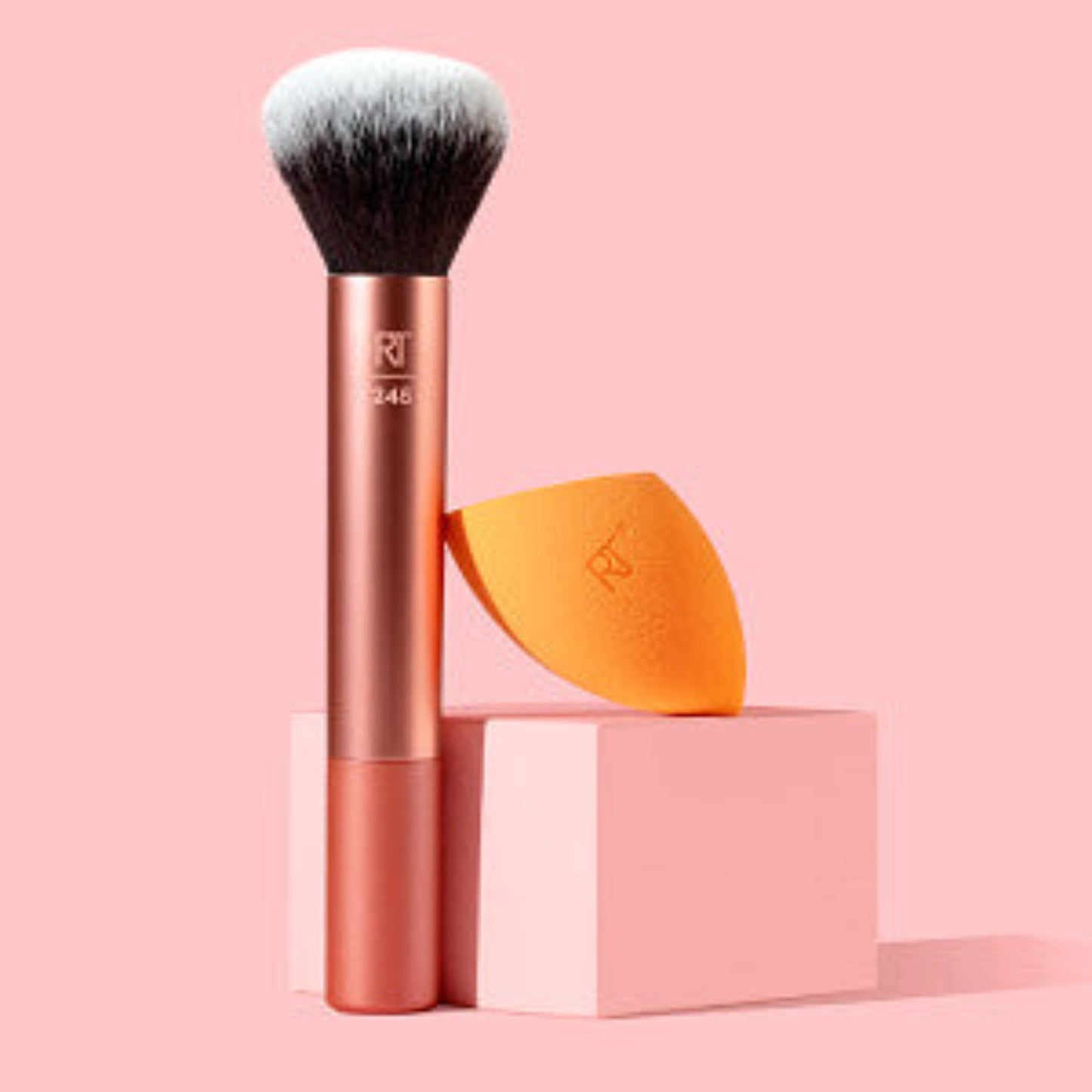 Real Techniques - Brush + sponge duo Everything Blending - OSUNBrush + spongeREAL TECHNIQUES